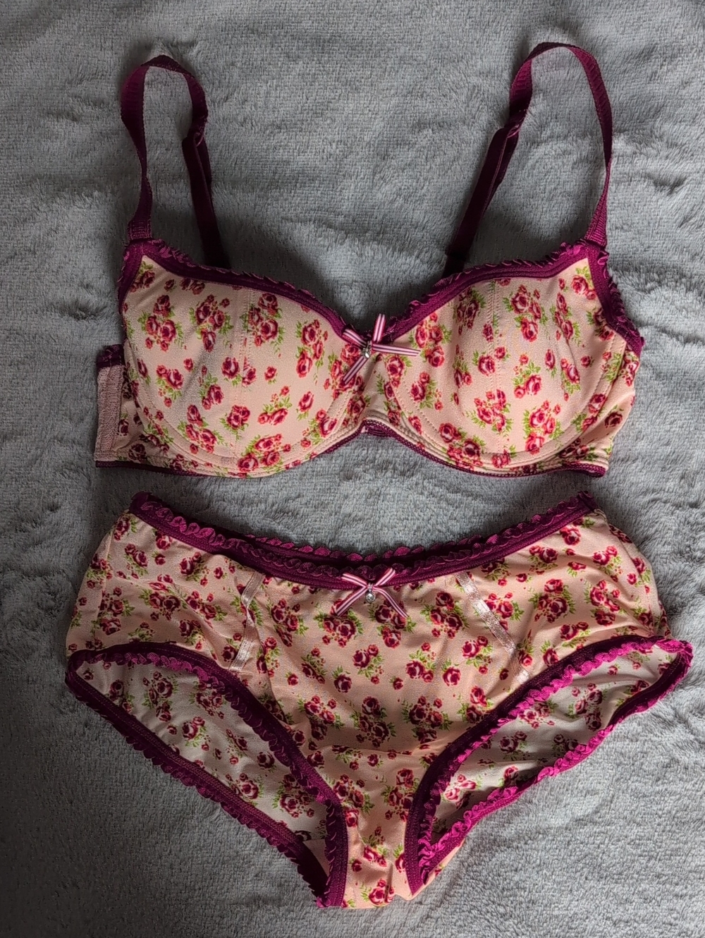 Floral Lace-Trim Underwire Bra &Briefs in Rose Pink